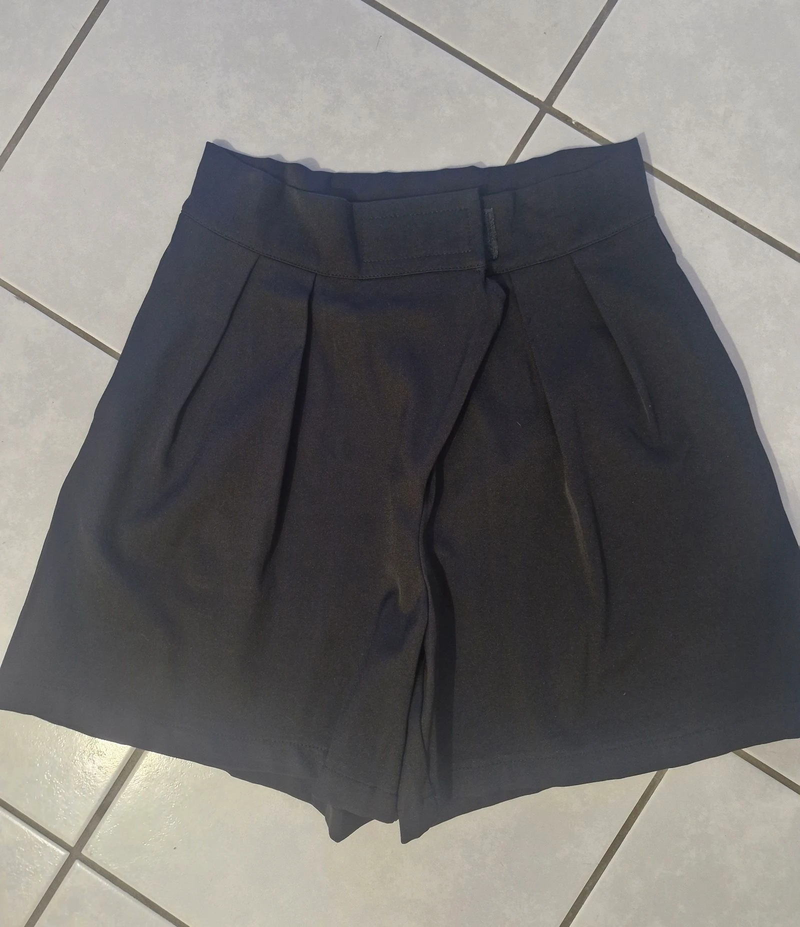 Looner loose shorts Size M Excellent condition – photo 3